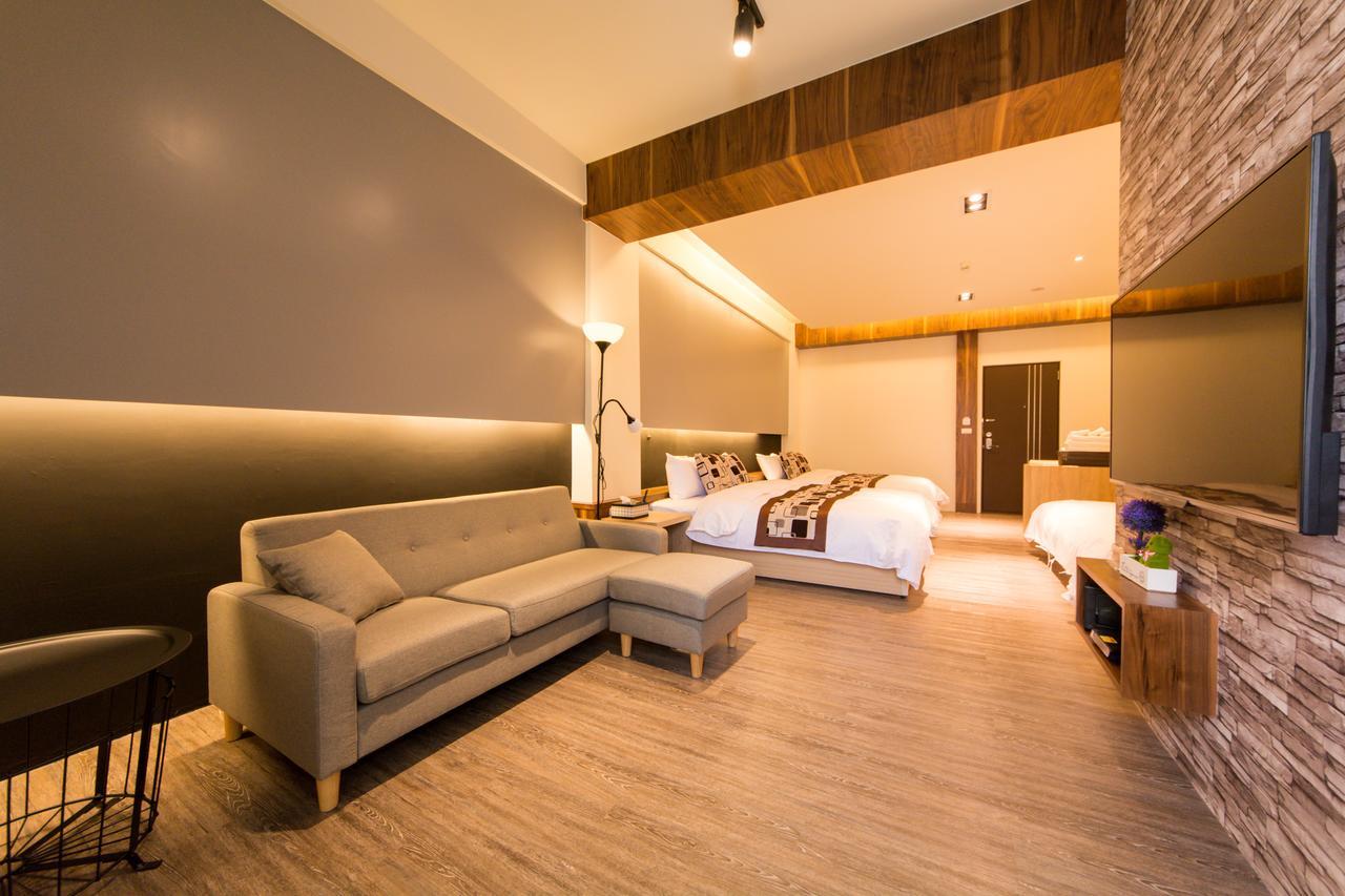 An Ping Shisan Hostel Тайнань Экстерьер фото